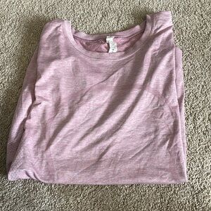 Swiftly swift lullulemon tshirt